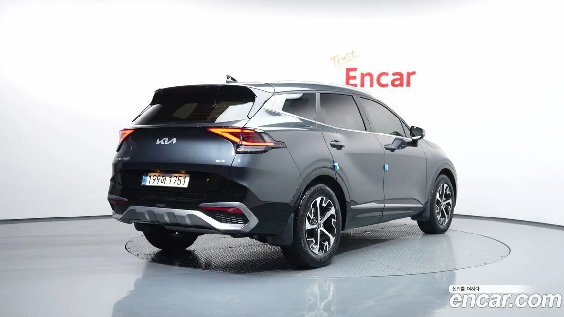 Kia Sportage — фото 10