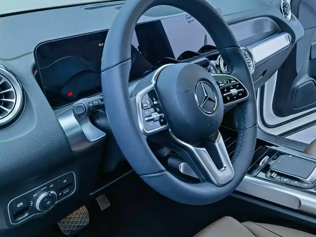 Mercedes-Benz GLB 2023 из CN, фото 10