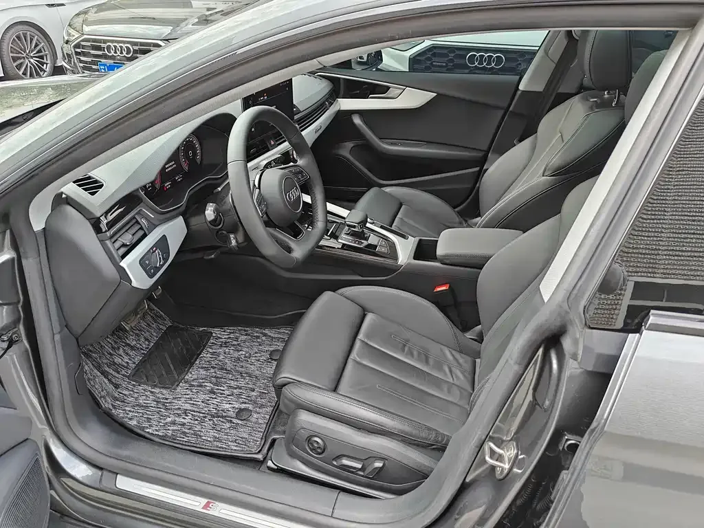 Audi A5 (Import) 2024 из CN, фото 2
