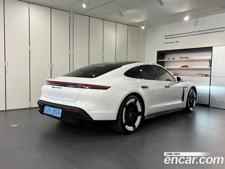 Porsche Taycan 2025 из KR, фото 10