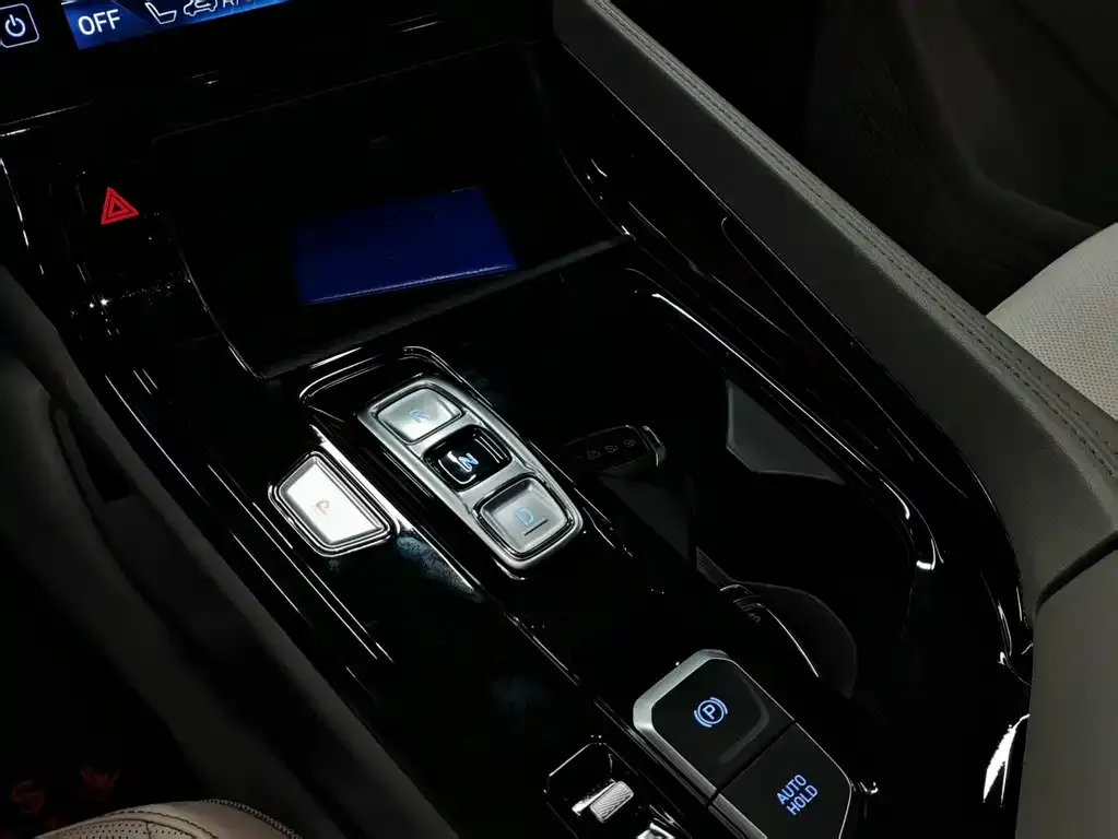 Hyundai Custo — фото 6