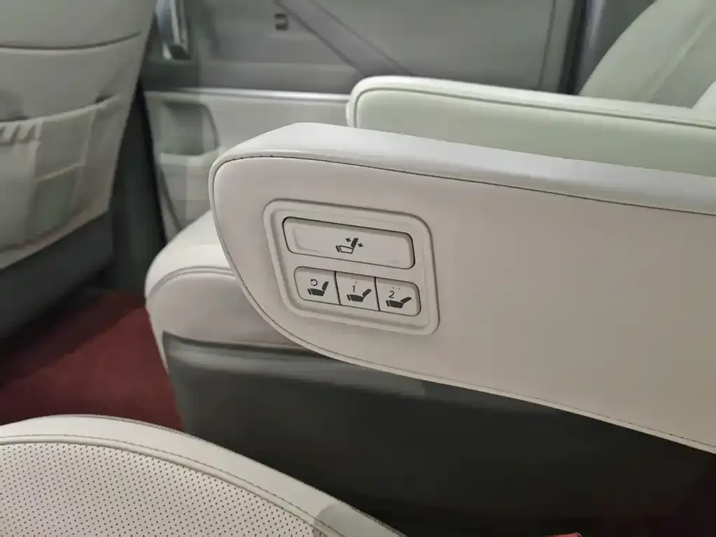 Hyundai Custo — фото 4