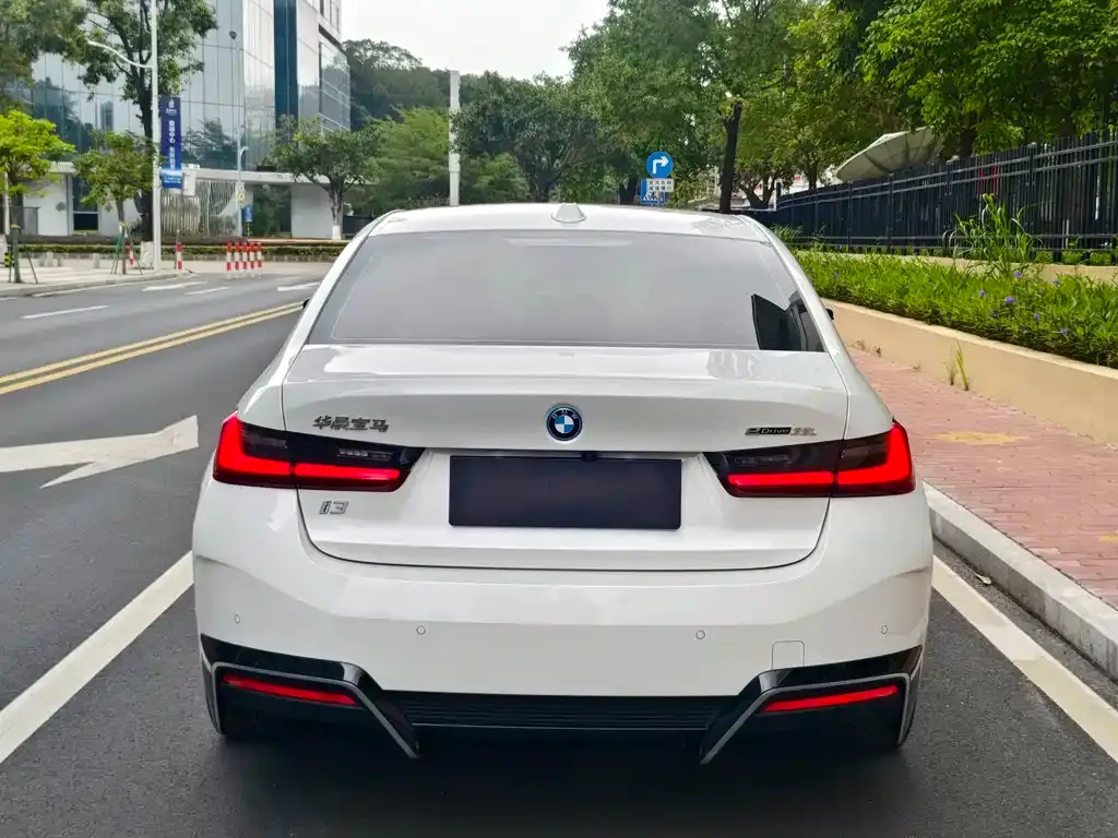 BMW i3 — фото 7