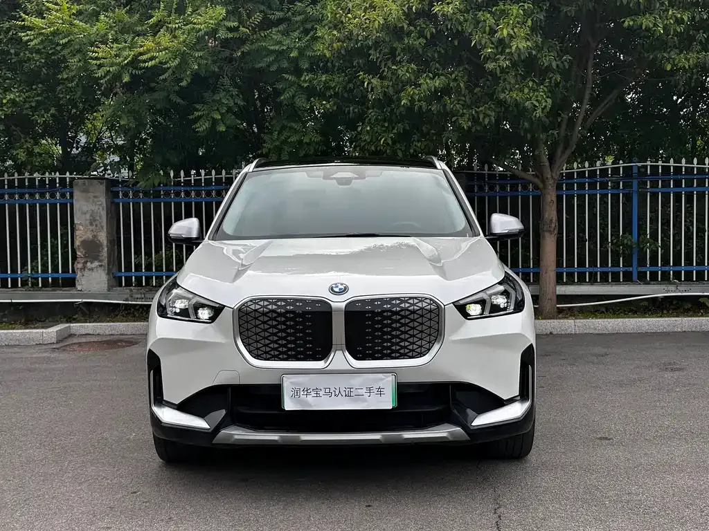 BMW iX1 2024 из CN, фото 8