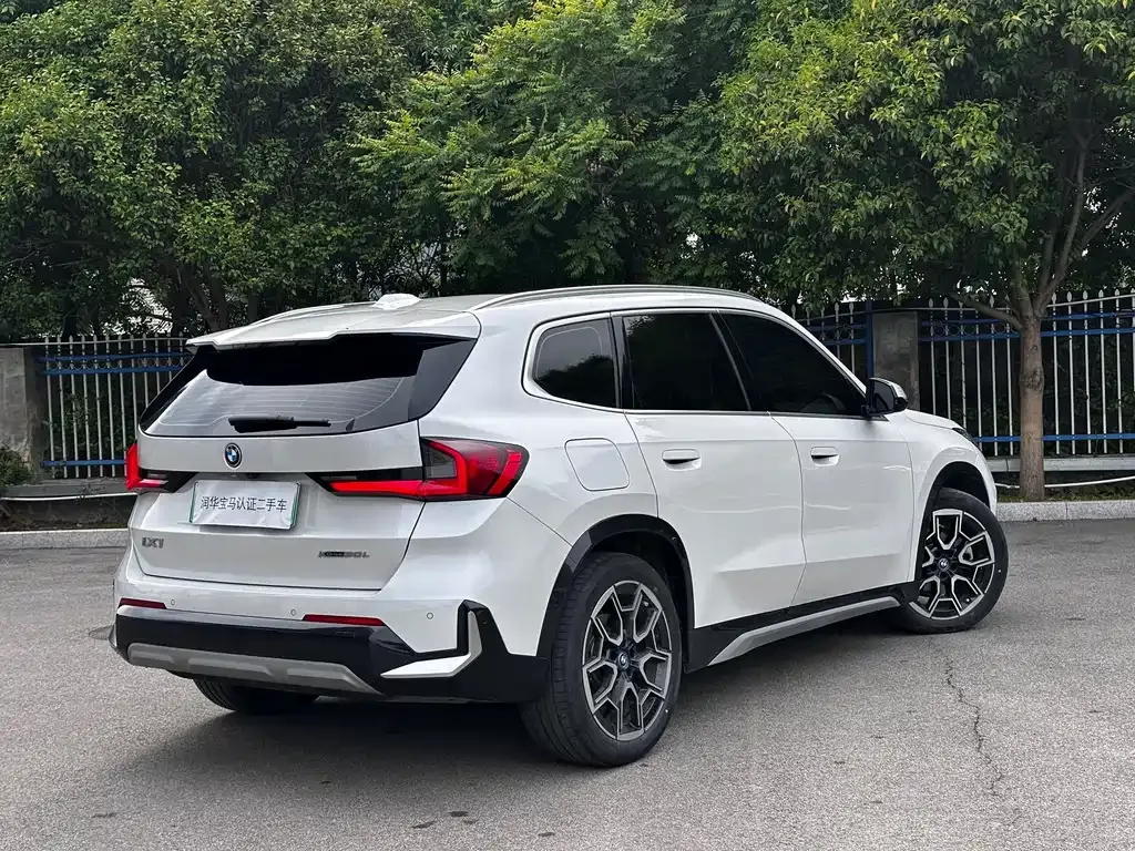 BMW iX1 2024 из CN, фото 4