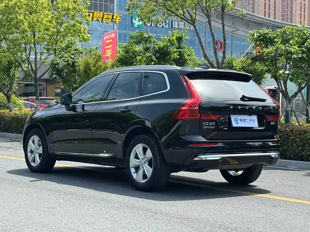 Volvo XC60 2022 из CN, фото 8