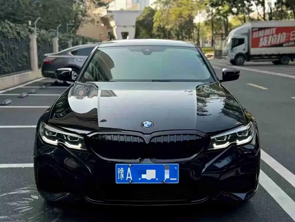 BMW 3 Series 2022 из CN, фото 4