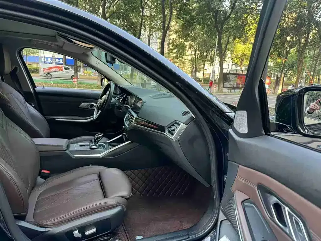 BMW 3 Series 2022 из CN, фото 5