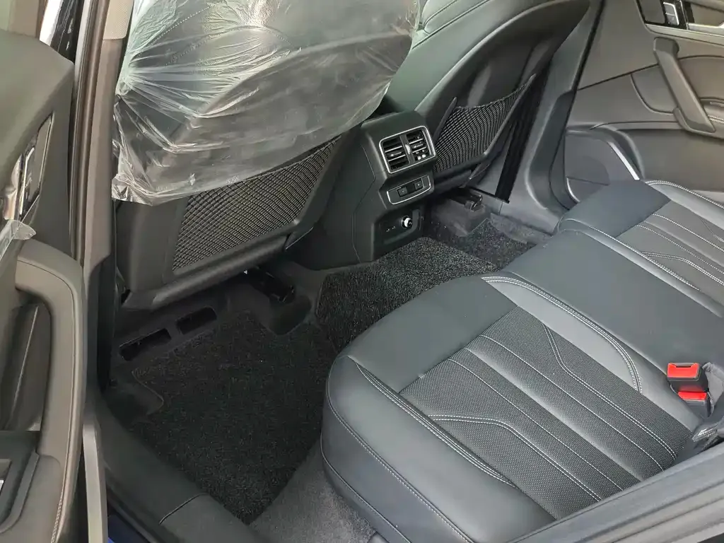 Audi Q5L 2026 из CN, фото 5