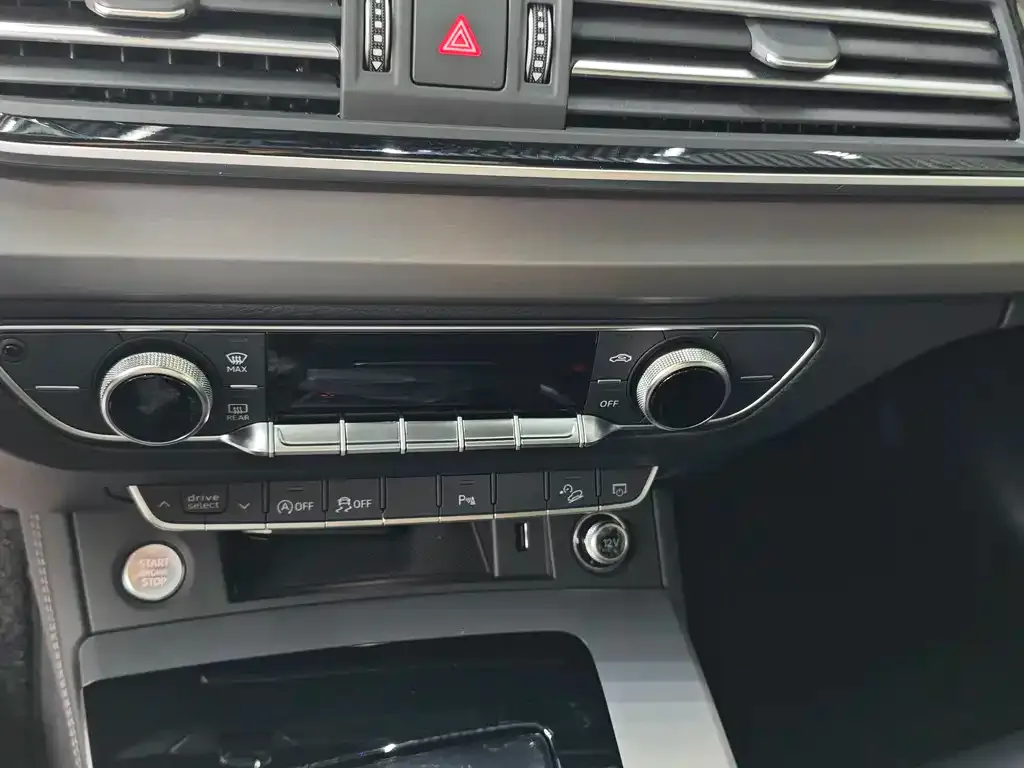 Audi Q5L 2026 из CN, фото 2