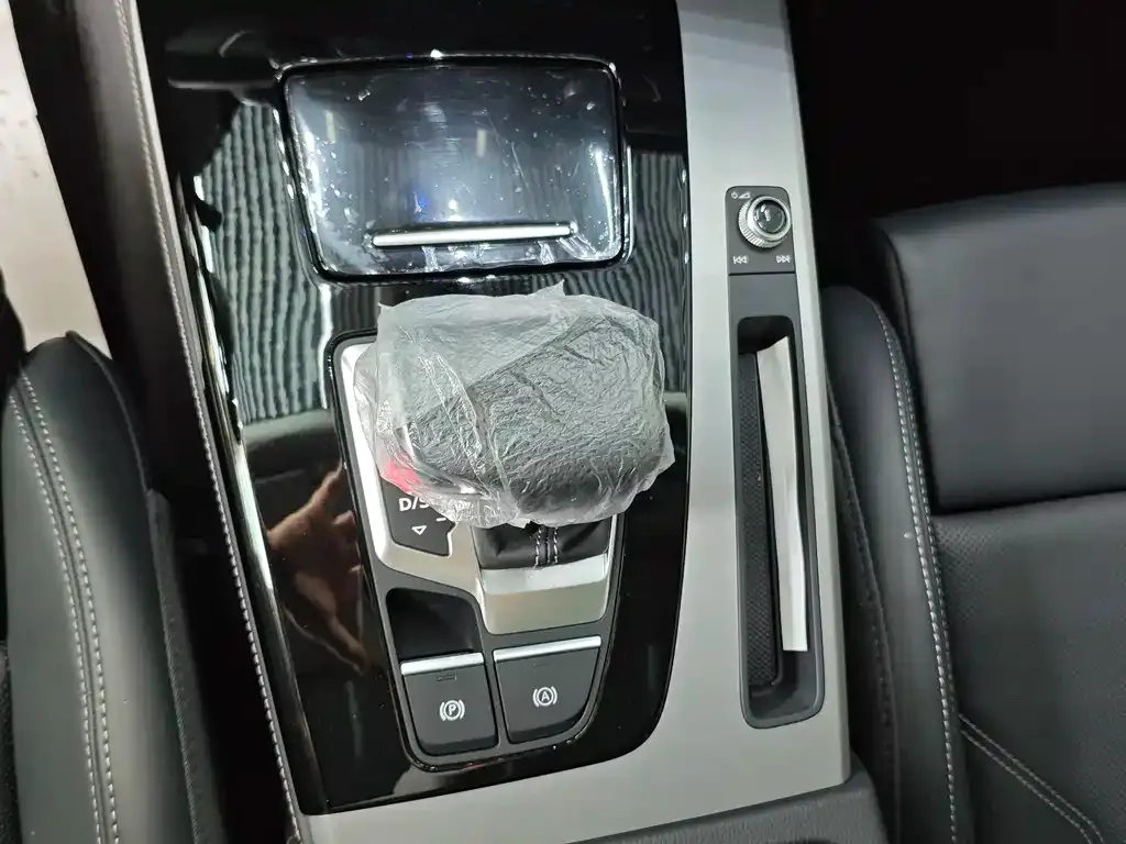 Audi Q5L 2026 из CN, фото 6