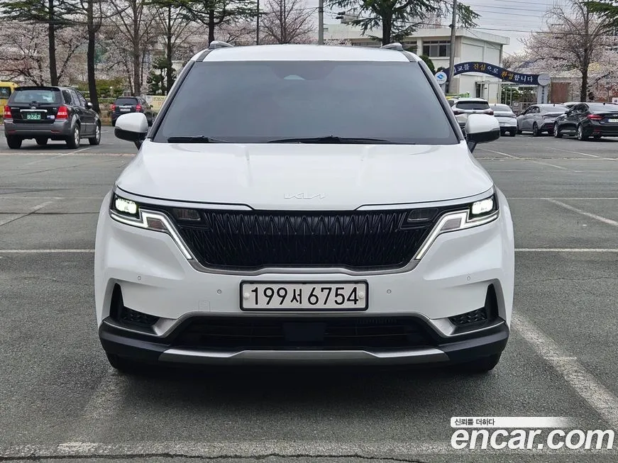Kia Carnival — фото 1