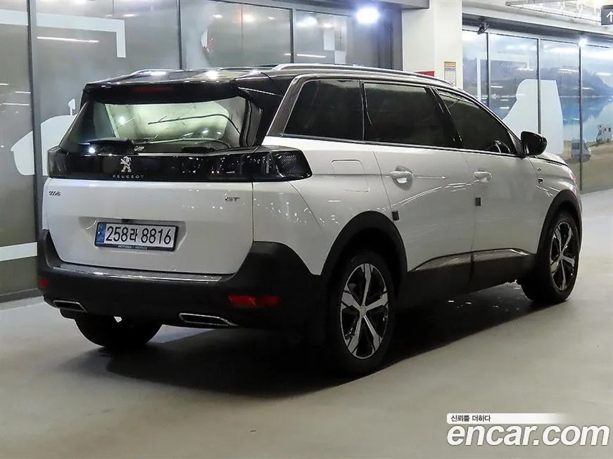 Peugeot 5008 2022 из KR, фото 5