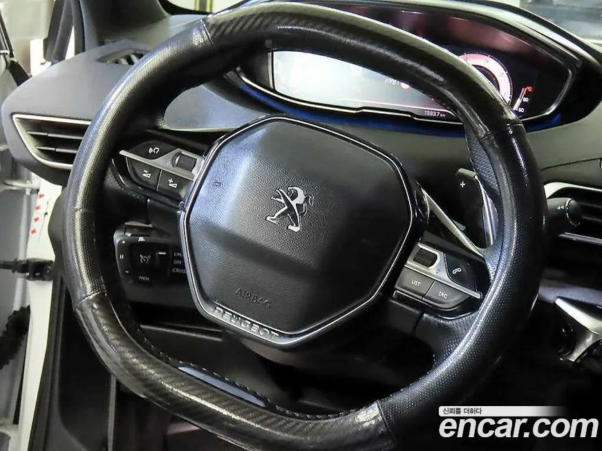 Peugeot 5008 2022 из KR, фото 4
