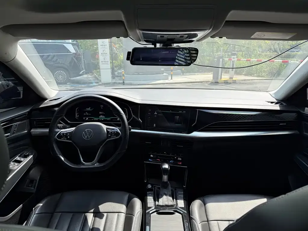 Volkswagen Passat — фото 2