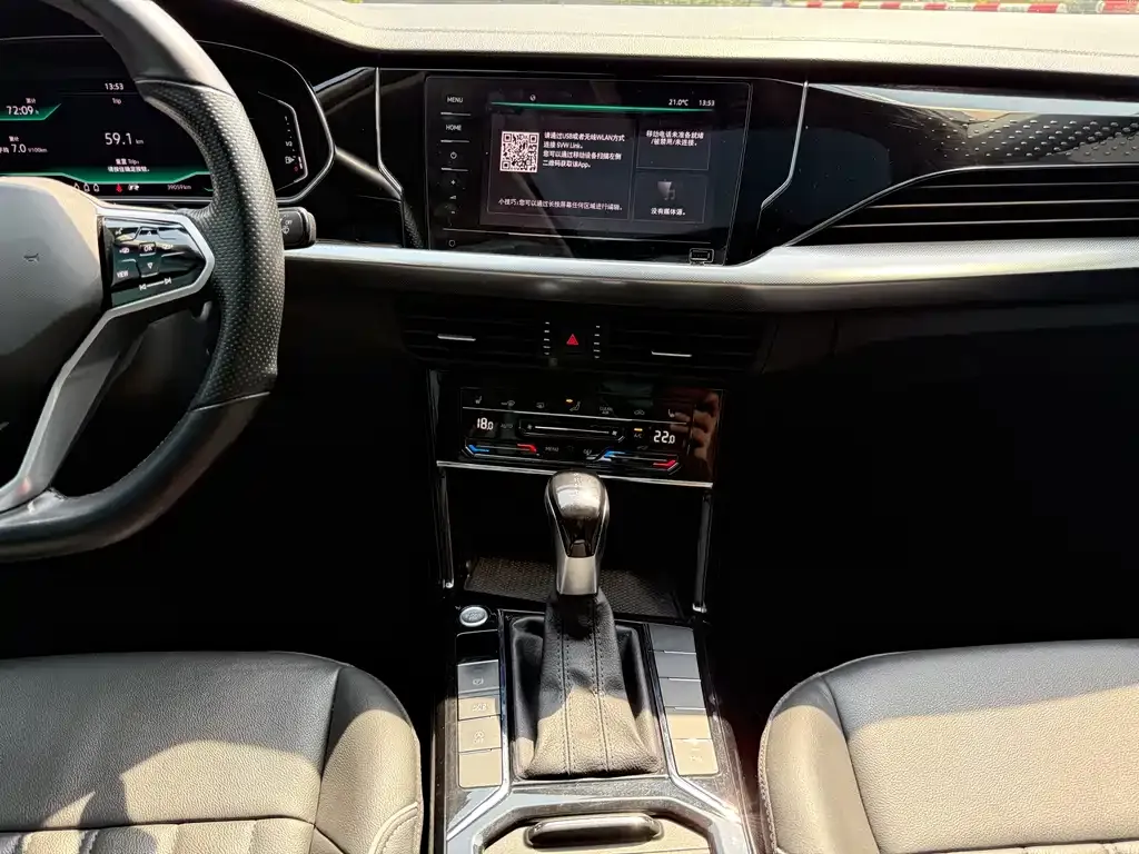 Volkswagen Passat — фото 9