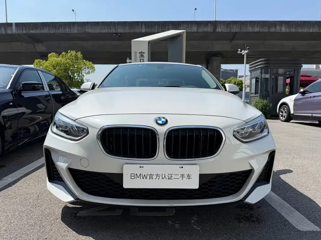 BMW 1 Series 2022 из CN, фото 4