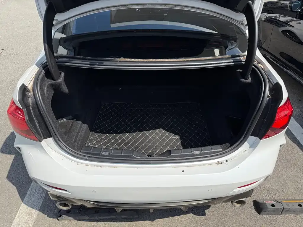 BMW 1 Series 2022 из CN, фото 7