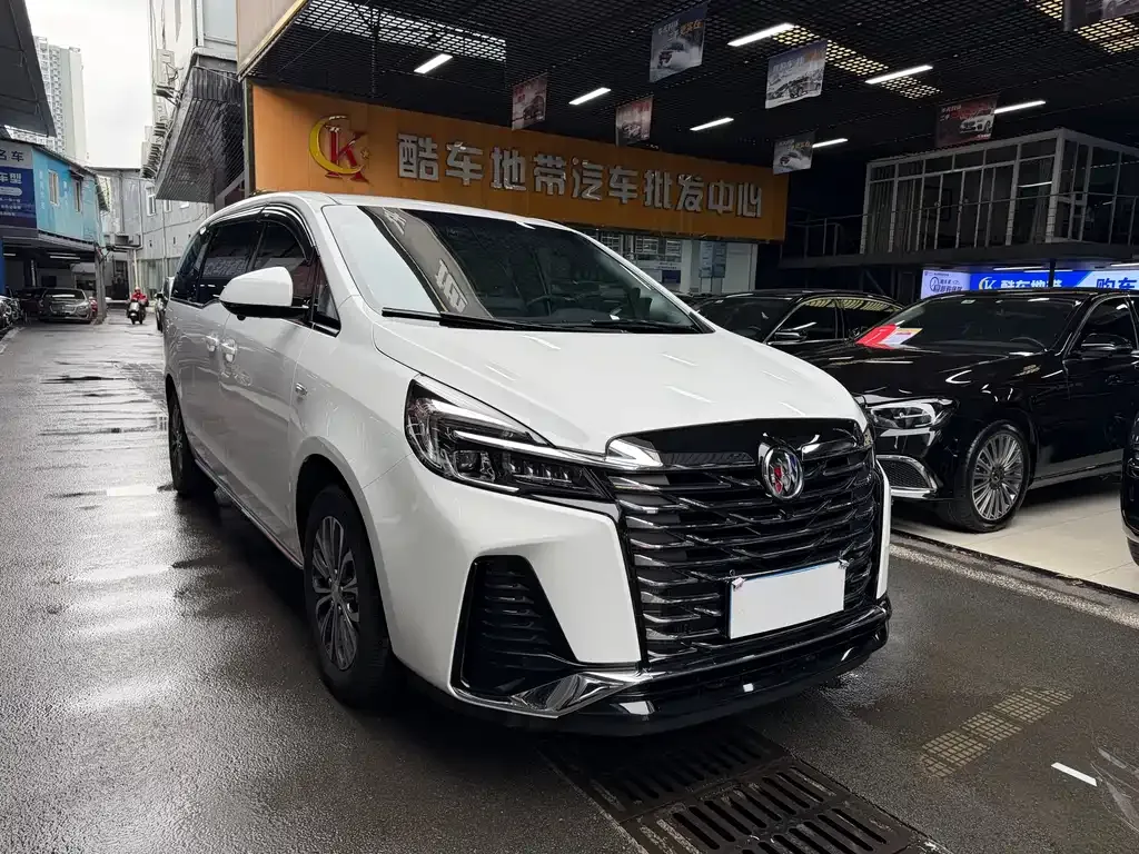 Buick GL8 2025 из CN, фото 10