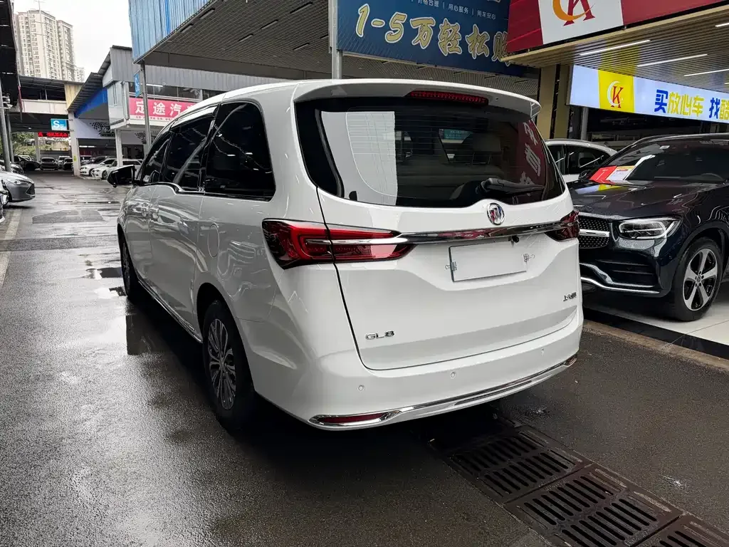 Buick GL8 2025 из CN, фото 9