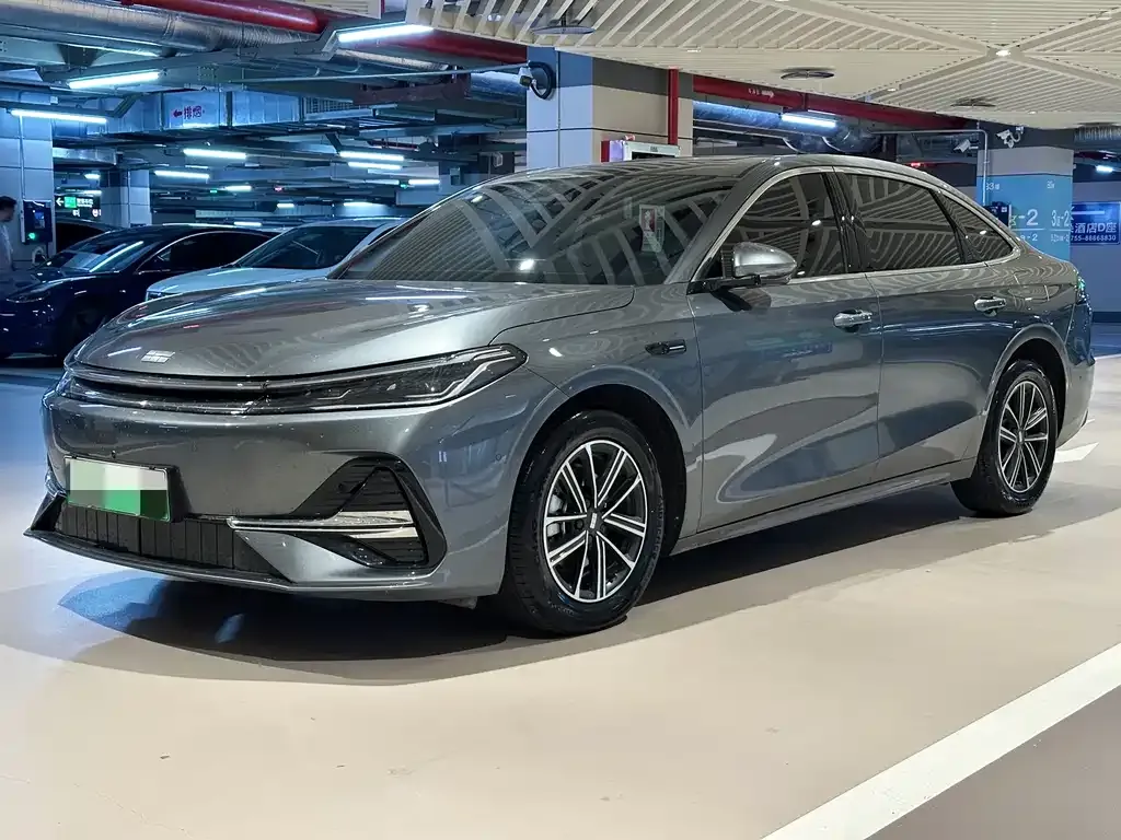 Geely Galaxy A7 — фото 1