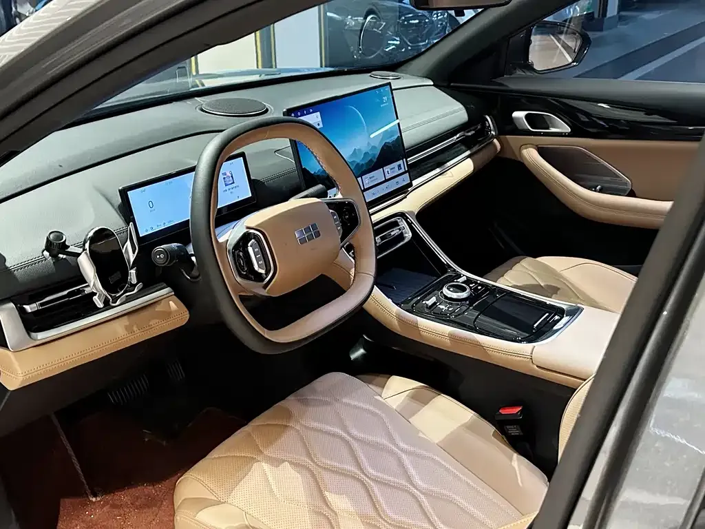 Geely Galaxy A7 — фото 10