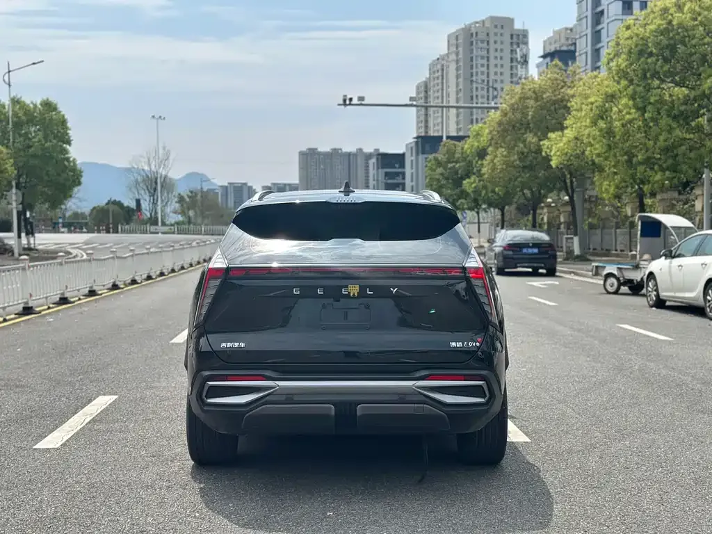 Geely Boyue L 2023 из CN, фото 4