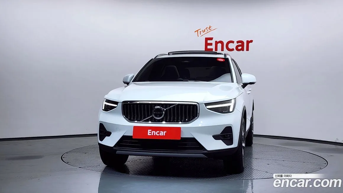 Volvo XC40 2025 из KR, фото 4