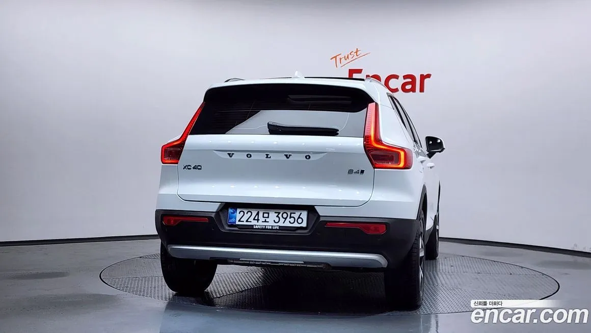 Volvo XC40 2025 из KR, фото 2