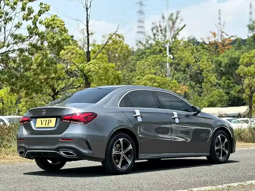 Mercedes-Benz A-Class — фото 9