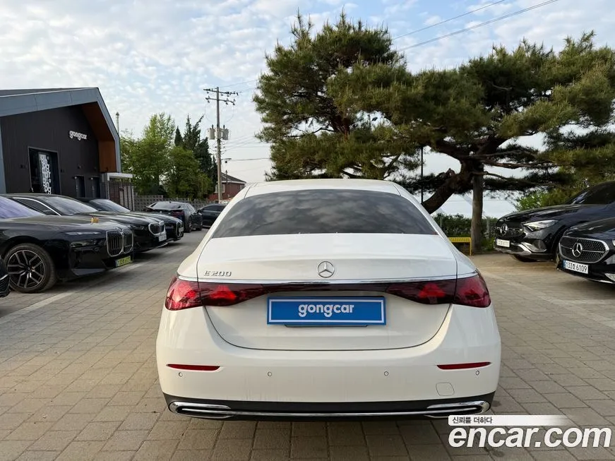 Mercedes-Benz E-Class 2025 из KR, фото 2