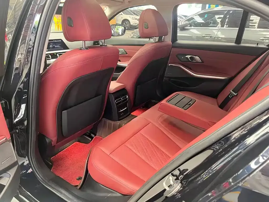 BMW 3 Series 2022 из CN, фото 7