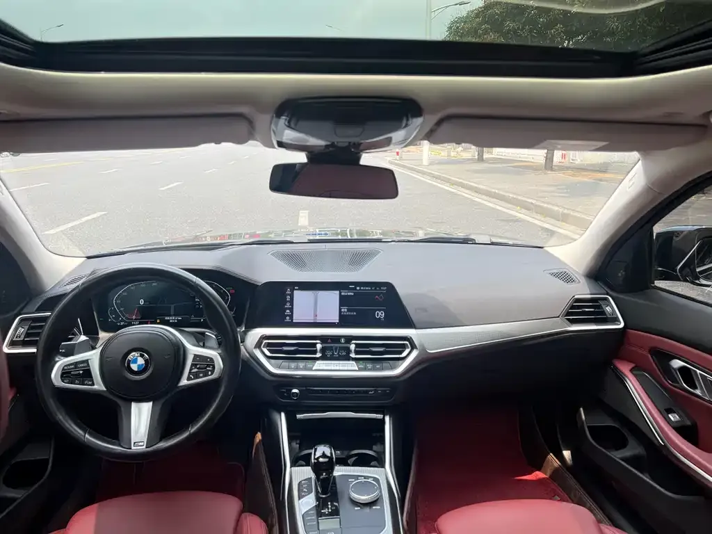 BMW 3 Series 2022 из CN, фото 3