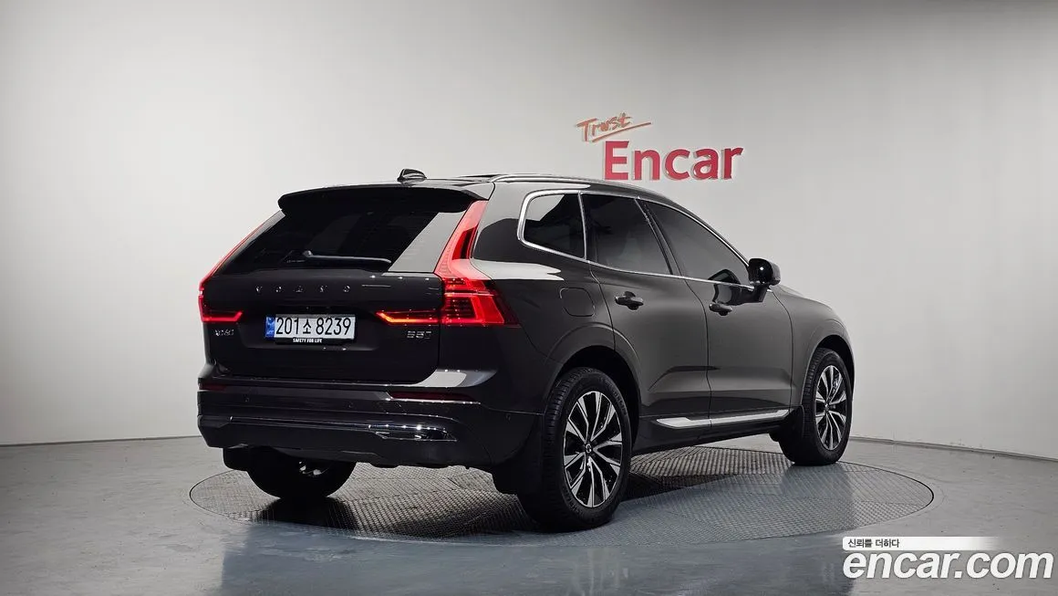 Volvo XC60 — фото 4