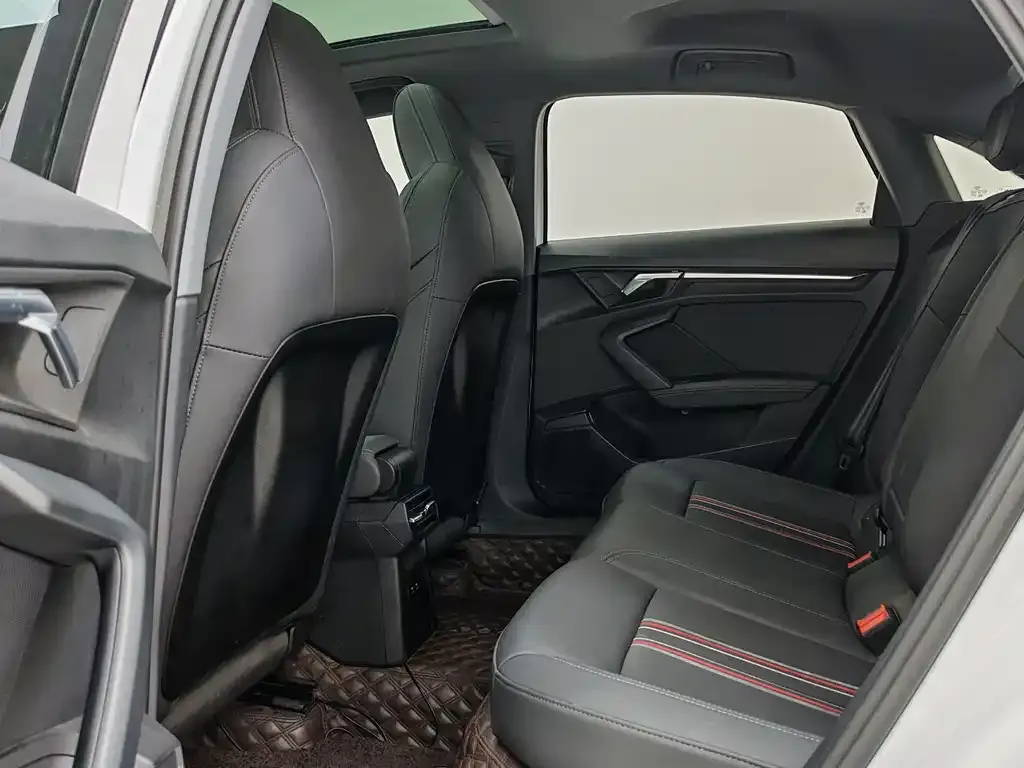 Audi A3 2022 из CN, фото 4