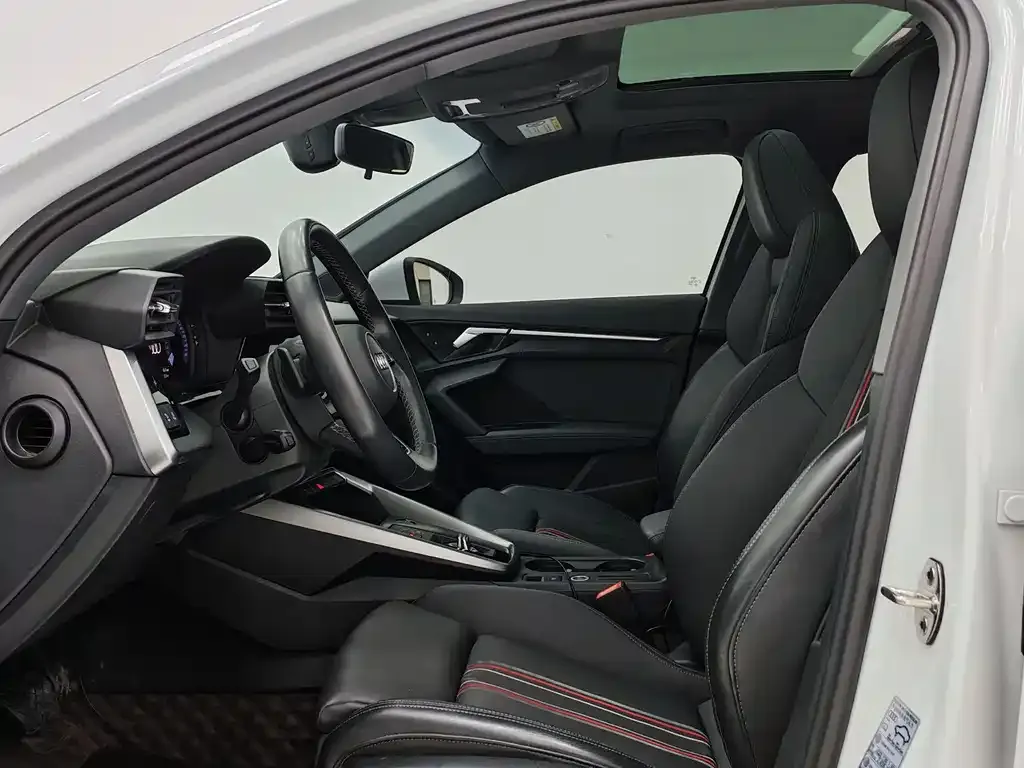 Audi A3 2022 из CN, фото 6
