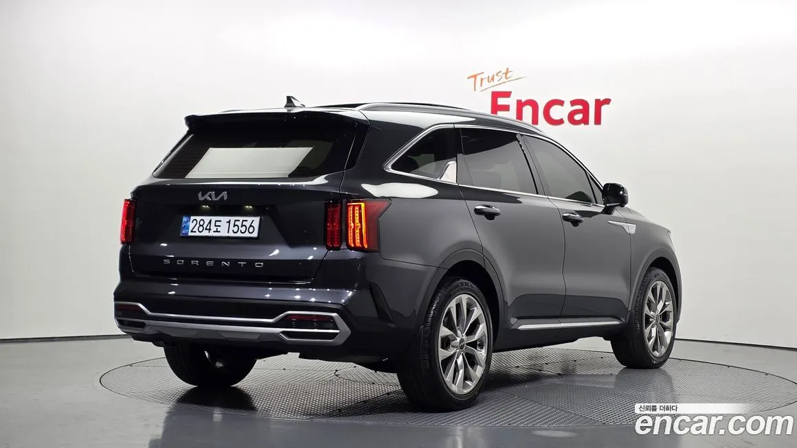 Kia Sorento — фото 5