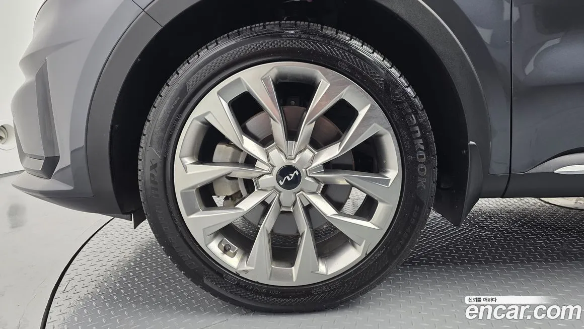 Kia Sorento — фото 9