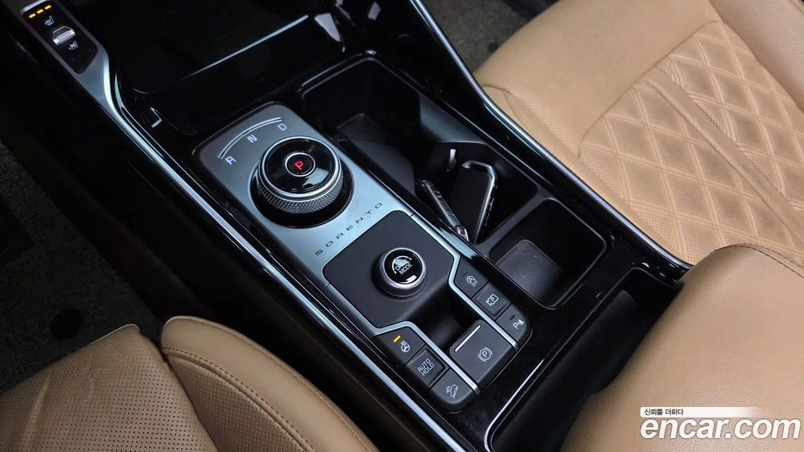 Kia Sorento — фото 7