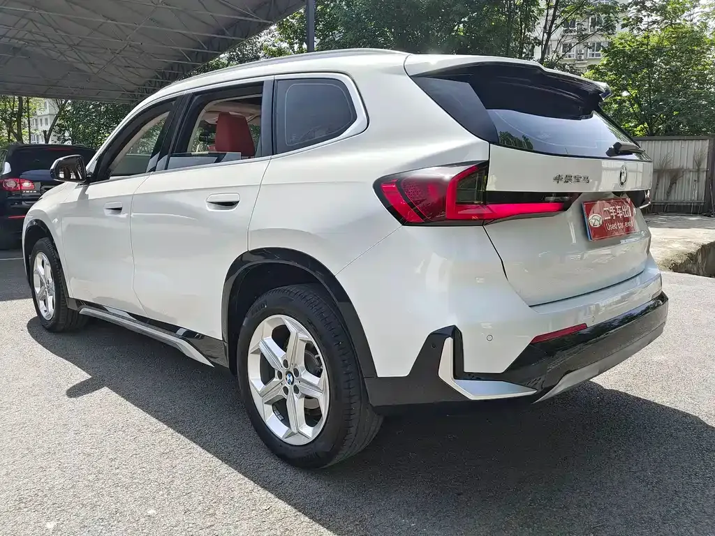 BMW X1 — фото 9