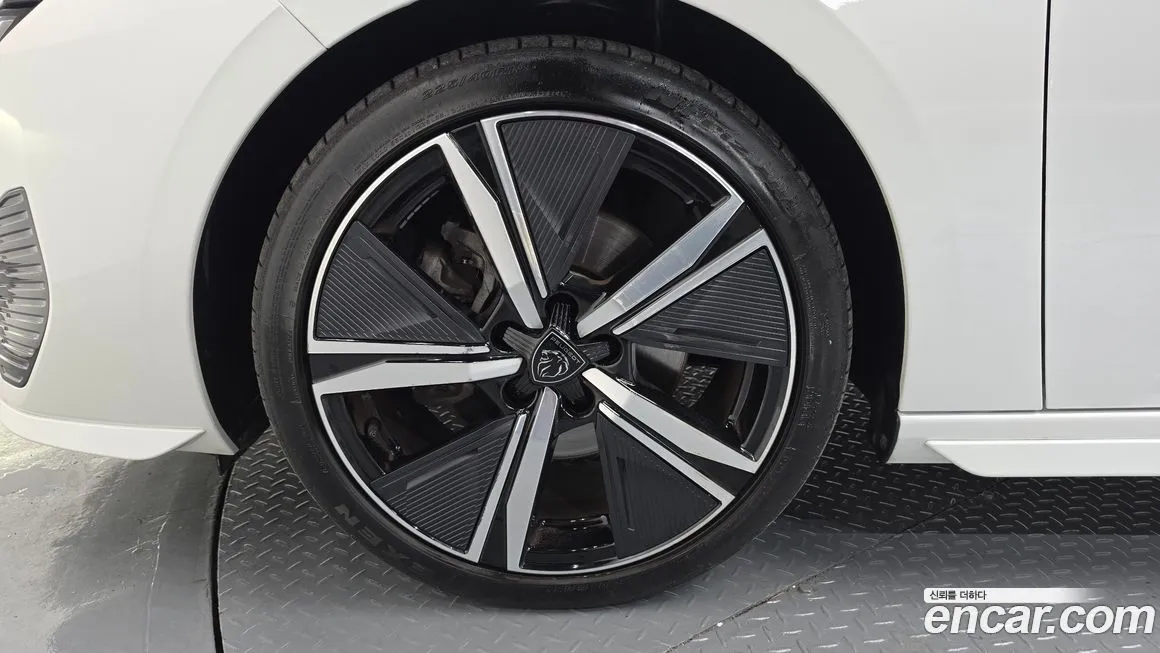 Peugeot 308 2022 из KR, фото 9
