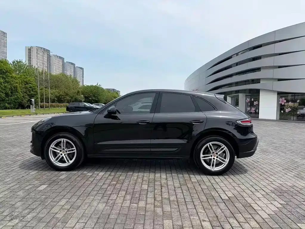 Porsche Macan — фото 8