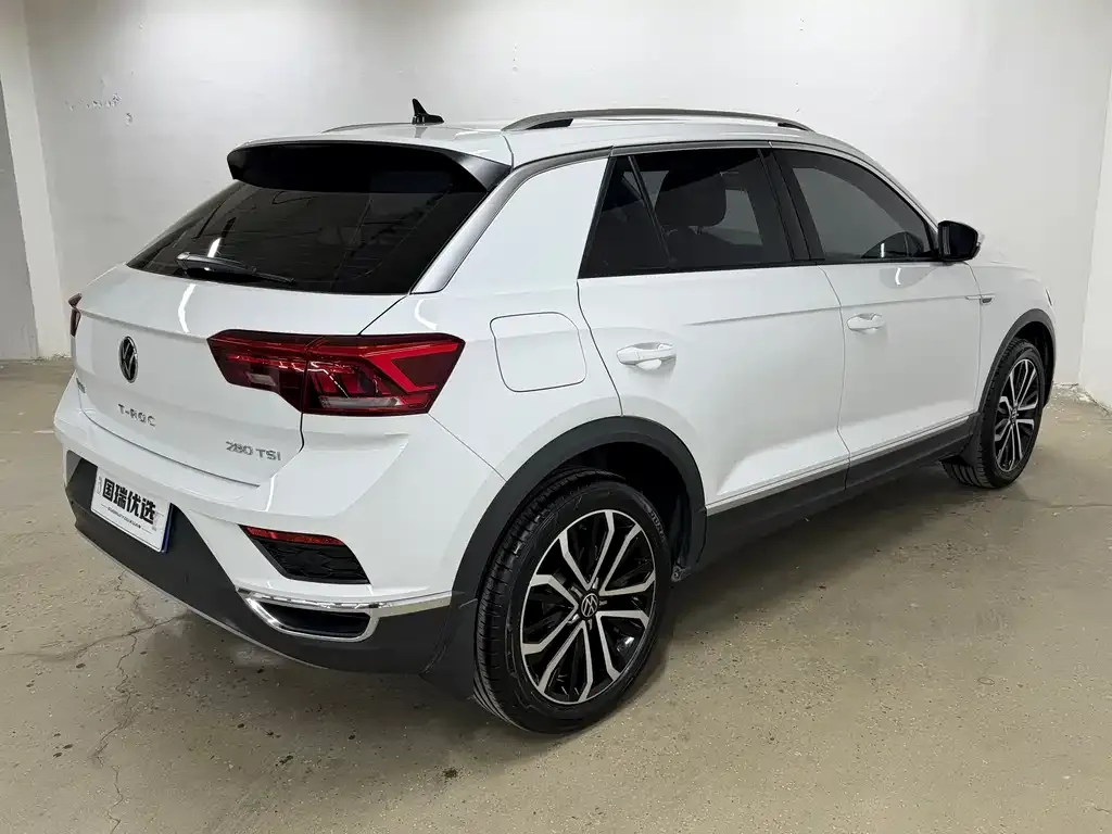 Volkswagen T-Roc — фото 3