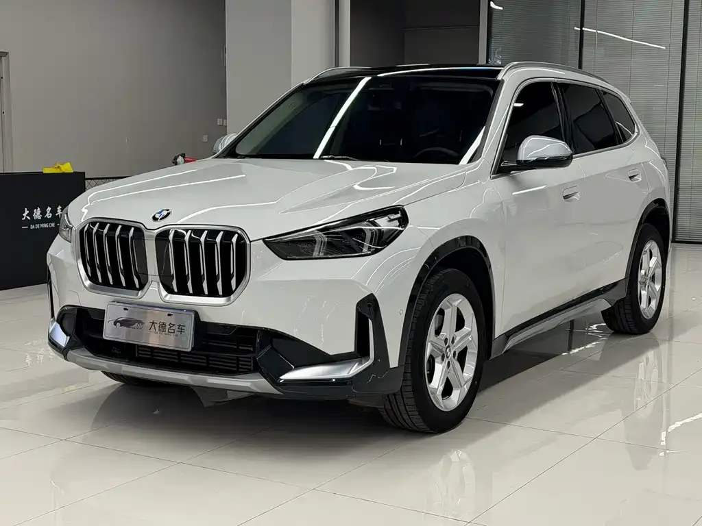 BMW X1 — фото 5