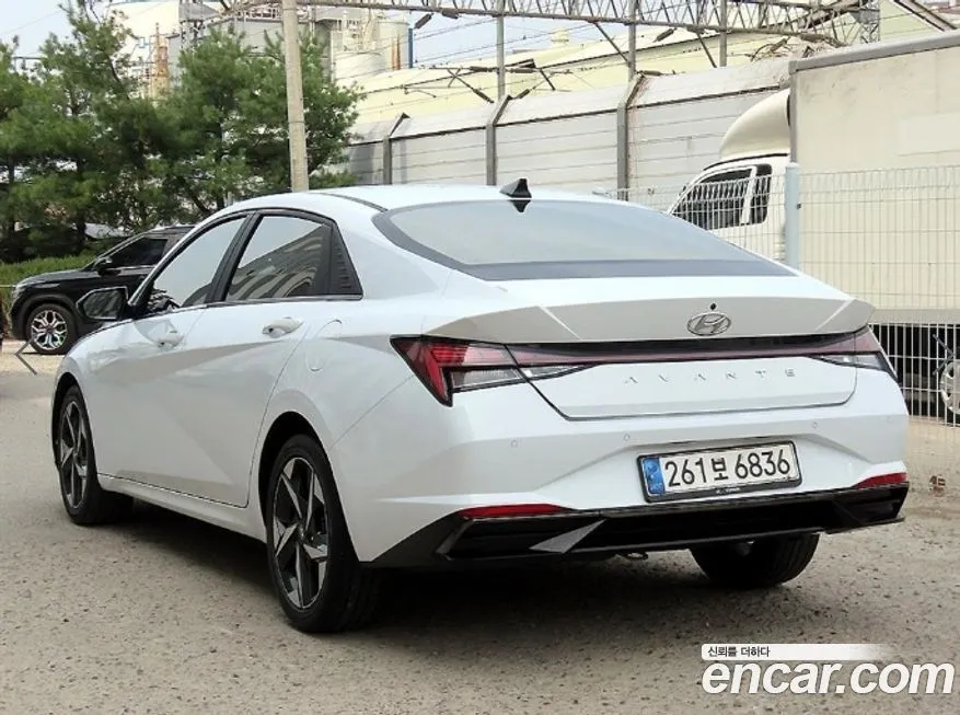 Hyundai AVANTE 2021 из KR, фото 10