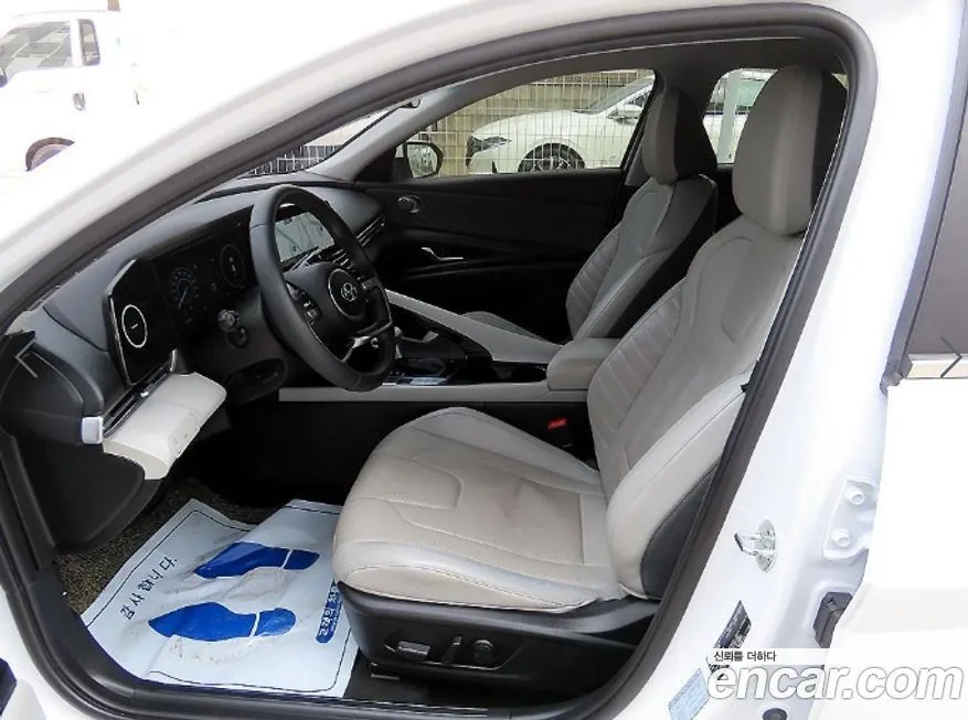 Hyundai AVANTE 2021 из KR, фото 2