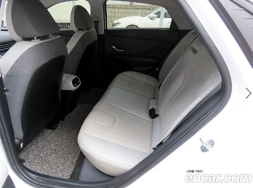 Hyundai AVANTE 2021 из KR, фото 4