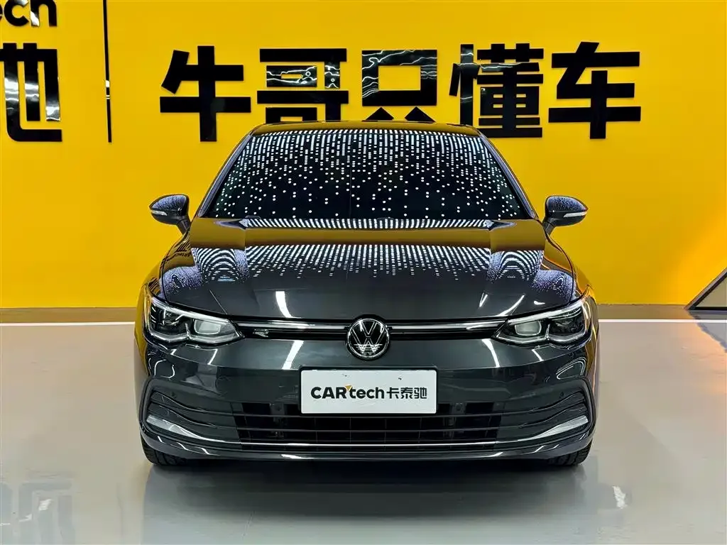 Volkswagen Golf 2024 из CN, фото 10