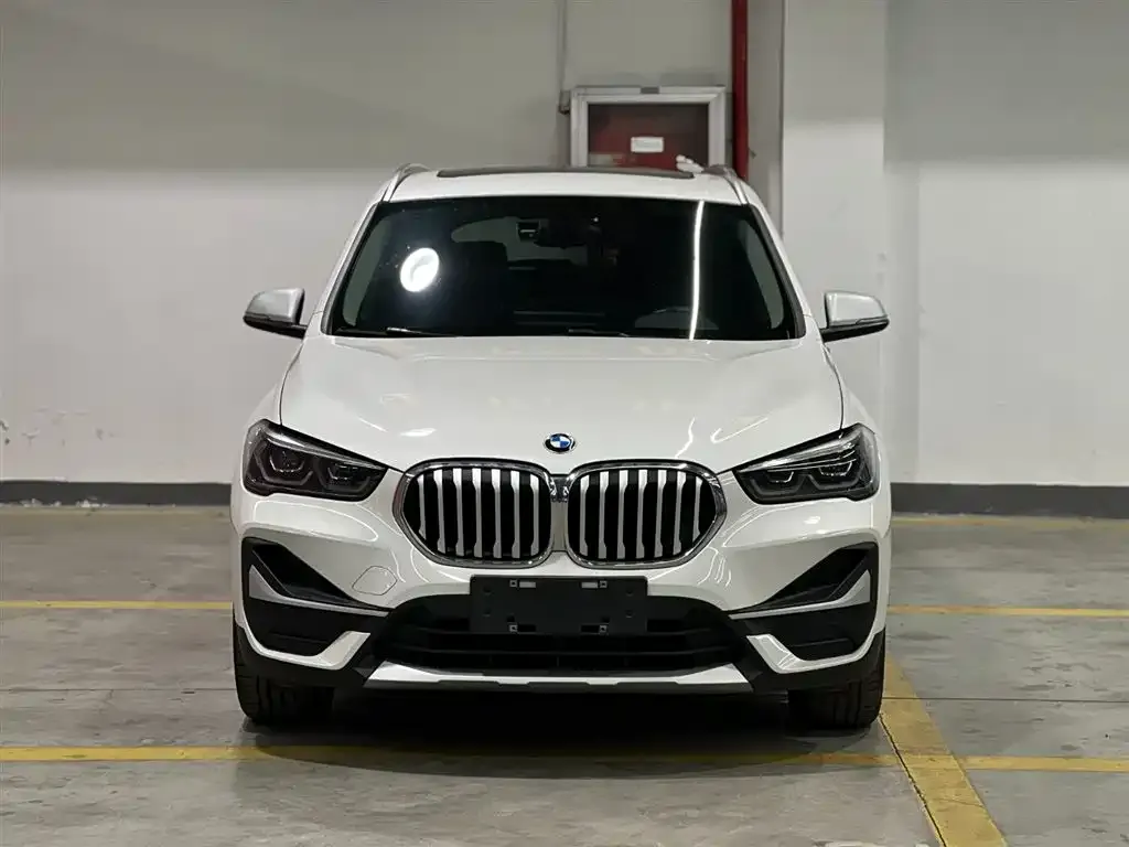 BMW X1 — фото 7