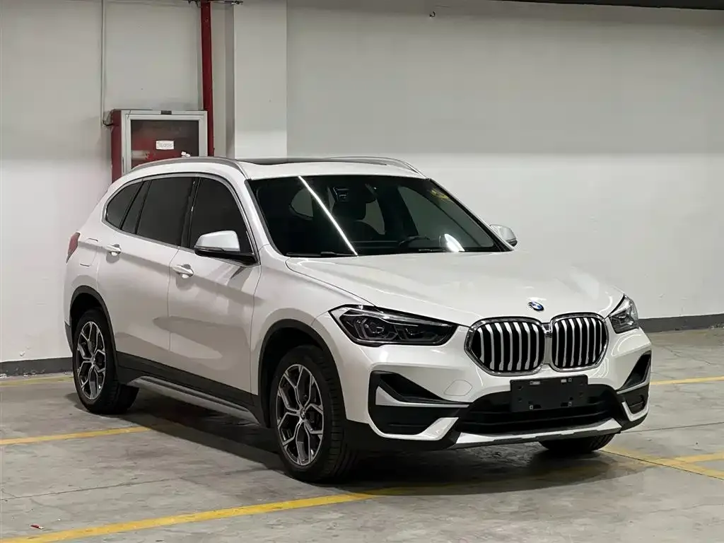 BMW X1 — фото 10